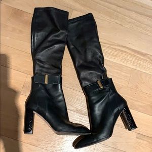 Size 8 heeled boot